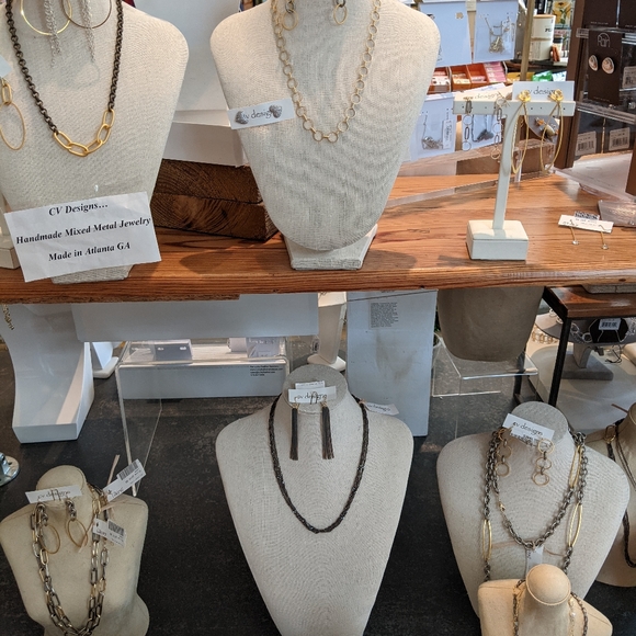 Gold chain necklace by CV DESIGNS. 38". NWT! - Picture 9 of 16